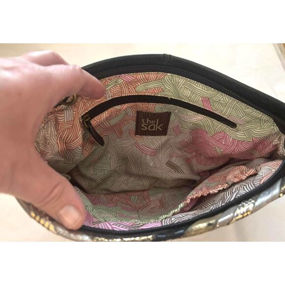 The Sak 100% Leather Black Shoulder Crossbody Handbag Metallic Snake Print Front - Picture 4 of 7